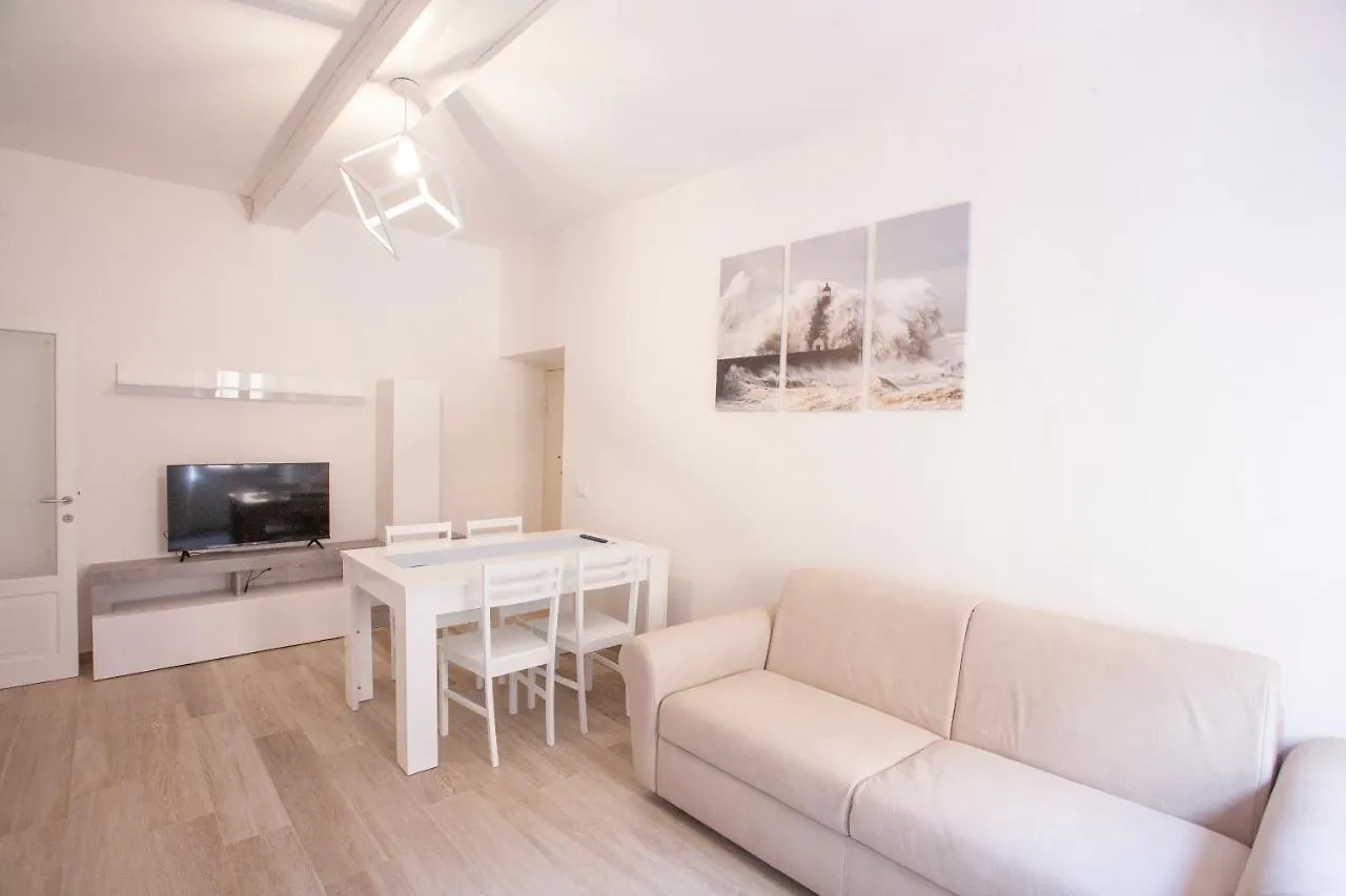 Cosmopoli - Goelba Apartment Portoferraio Italy