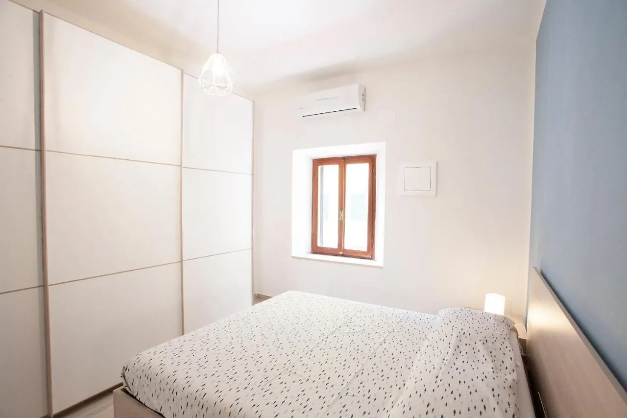 Cosmopoli - Goelba Apartment Portoferraio