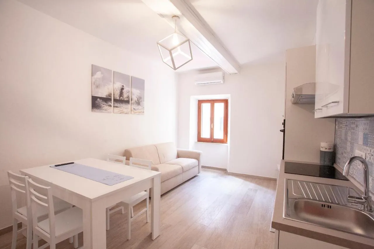 Cosmopoli - Goelba Apartment Portoferraio