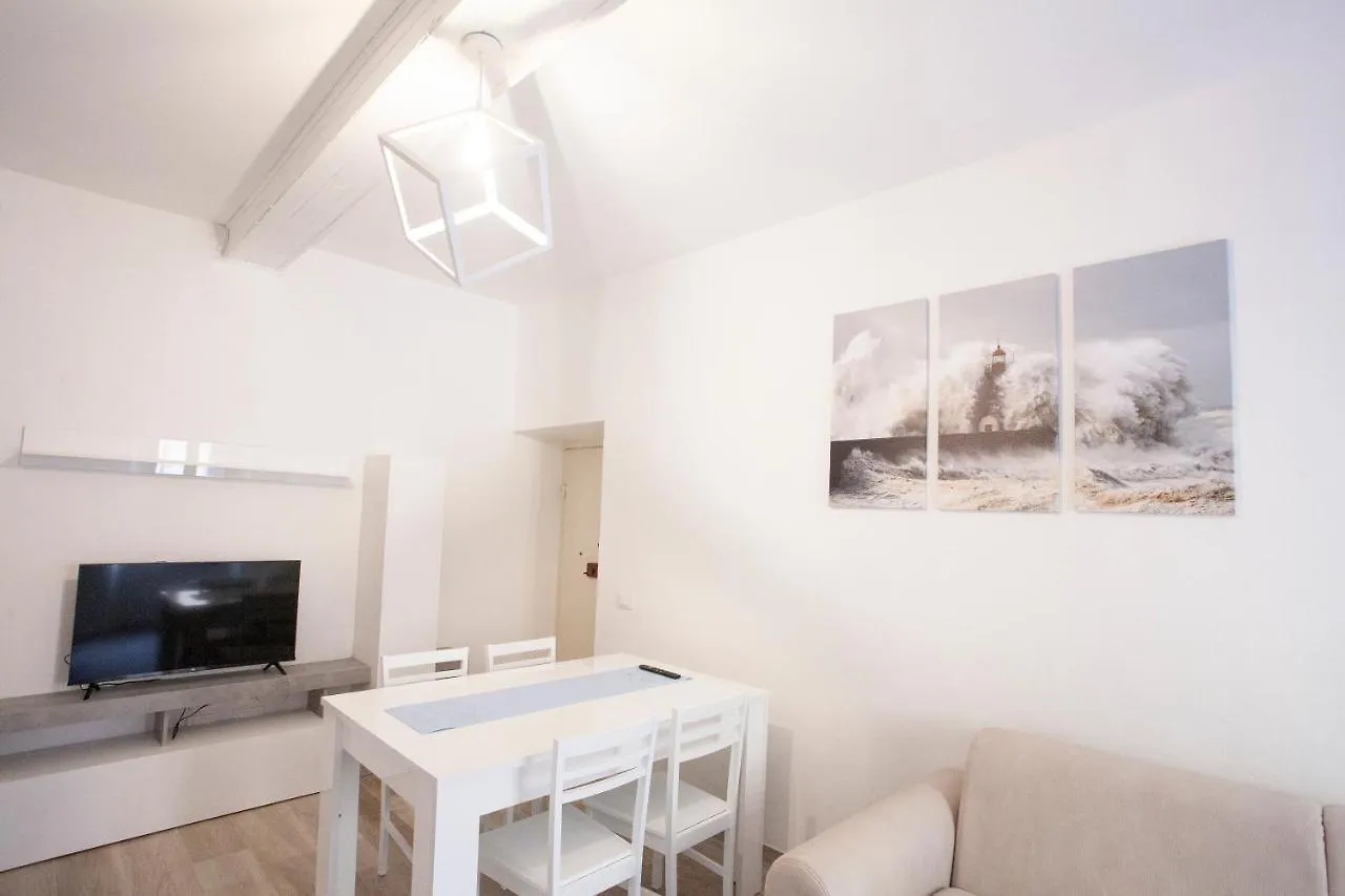 Cosmopoli - Goelba Apartment Portoferraio